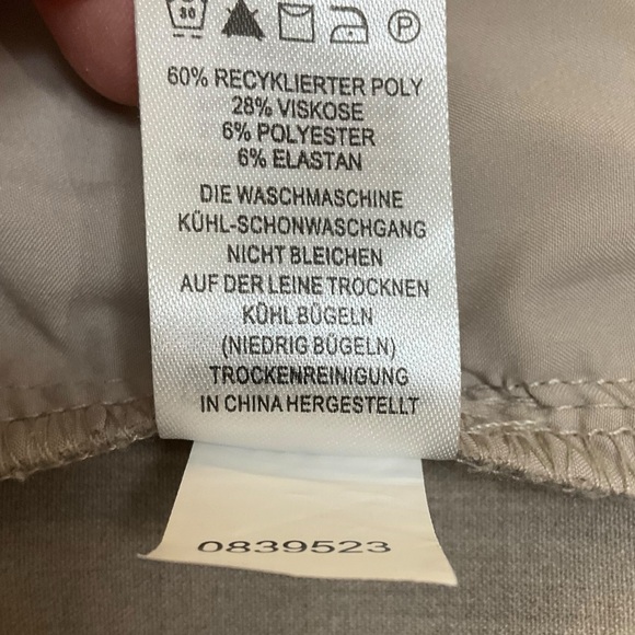 Women's Wide-Leg Pants Buttons Crop Beige - Picture 9 of 10